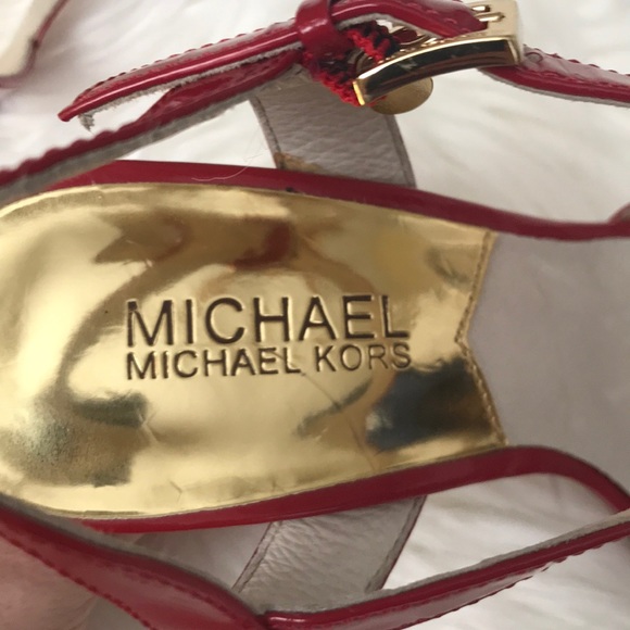 Vintage MICHAEL KORS 🔥RED🔥 Patent leather heels - Picture 5 of 8